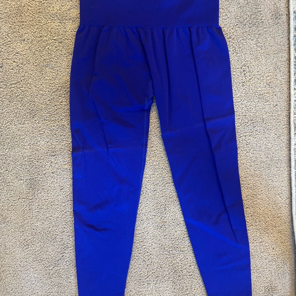 NVGTN Solid Seamless